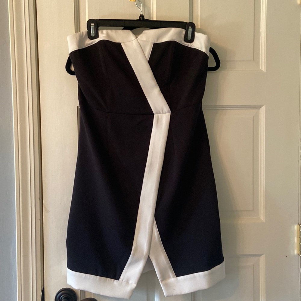 DO+BE black and white strapless dress
